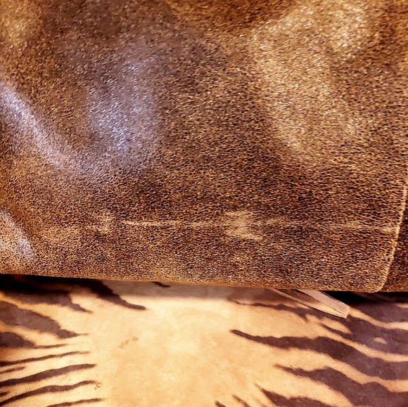 THE FIND- Distressed Tan/Brn Fringe Grommet Handbag - Picture 8 of 11